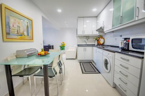 Two-Bedroom Apartment image 5