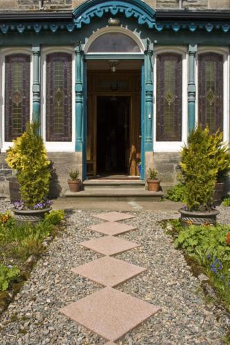 Dunallan Guest House - image 13