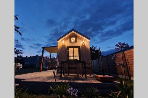 Tiny house en Baie du Mont-Saint-Michel in 多勒德布列塔尼