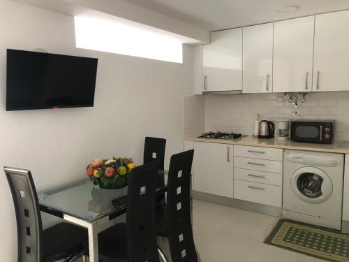 Two-Bedroom Apartment image 4