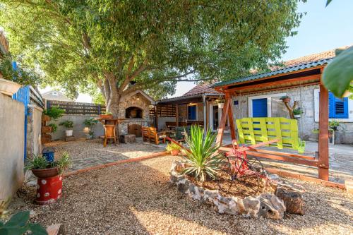 Holiday Home KULAK in Radonic