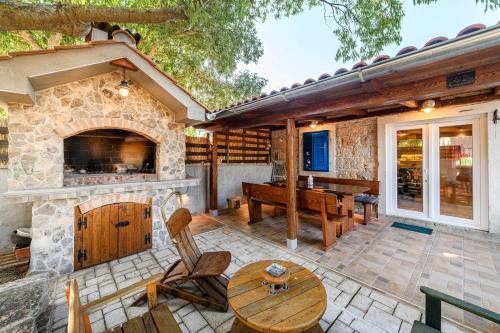 Holiday Home KULAK in Radonic