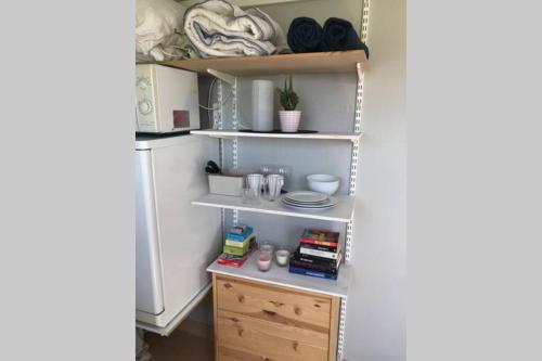 Enkelt boende på charmiga Skaftö (Enkelt boende pa charmiga Skafto) in Grundsund