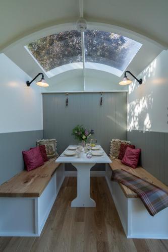 Bannfield shepherds hut in Ballymoney