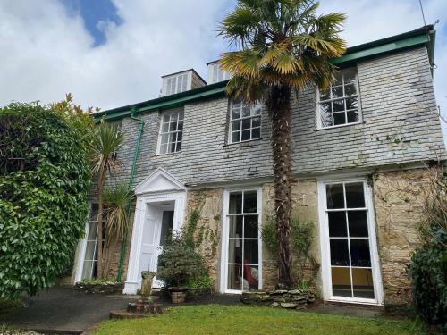 Trehaverne Guest Apartment, With Hot Tub, Centrally Located, Truro, Cornwall