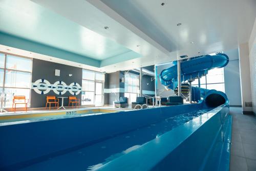 สระว่ายน้ำ, Tru by Hilton Yarmouth in ยาร์เมาท์