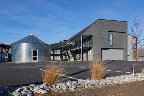 Harvest Park Studios - Dunedin Harvest Park Studios - Dunedin