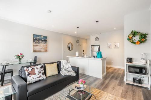 Stunning 1BR Apartment - Brand New - PRIME Location!