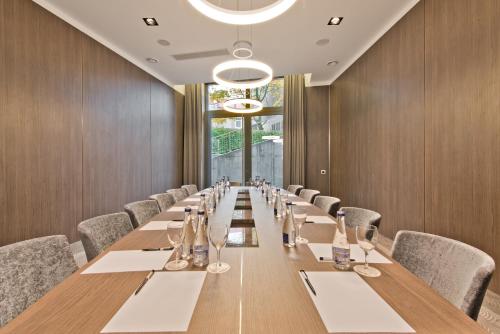 Congress Avenue Hotel - image 2