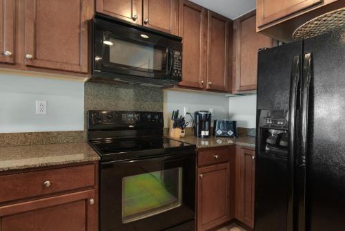 Sterling Breeze 205 - image 8