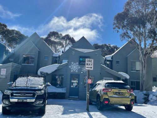 Snow Gums 16, alpine-getaways