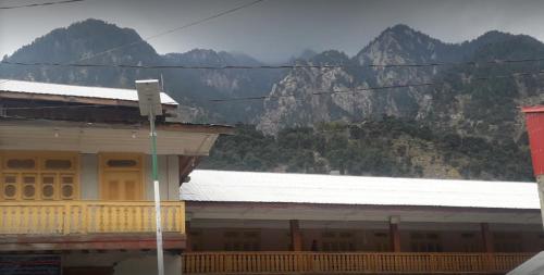 hotel green hills thall kumrat