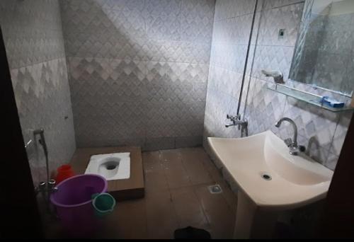 eroz homestaysimfoni tower near mines c180 cheras