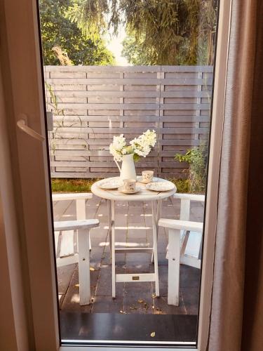 GartenLoft mit Outdoor Whirlpool und Garten in Petershagen/Eggersdorf