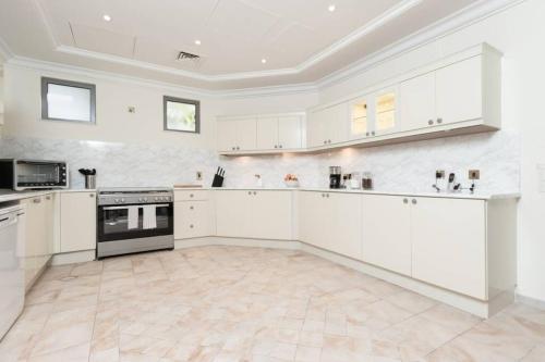 Villa Quinta on Palm Jumeirah - 5 BR + kids room, Dubaj (fotografie 10)