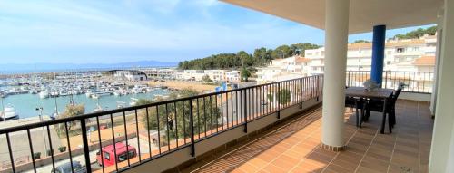 Apartment with Sea View image 3