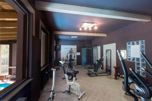 Hotel Pandos - image 12