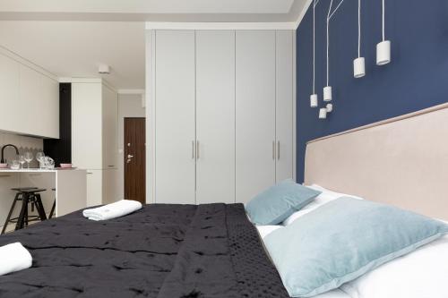 Apartments Warsaw Pawia by Renters - image 7