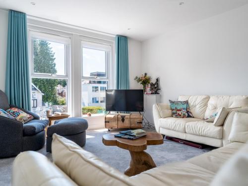 Pass The Keys Lovely Centrally Located Apartment In Westbourne