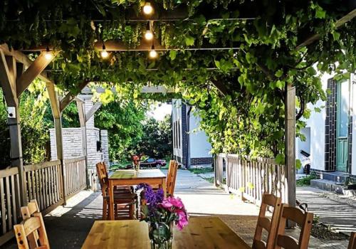 Garden, Wein&Speiz Fogado in Hogyesz
