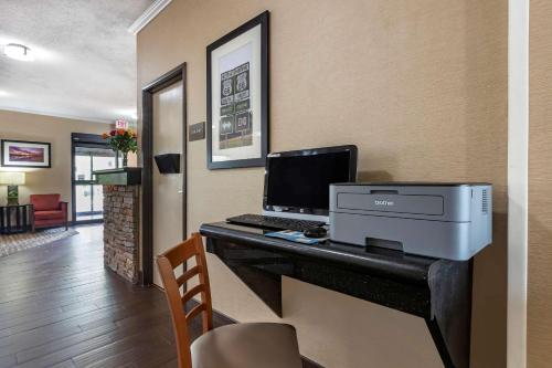 Comfort Inn Moline - Quad Cities - image 11