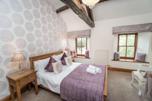 Bridge House Apartment 3 - image 5