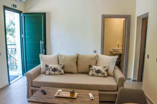 Glyfada Beach Hotel - image 11
