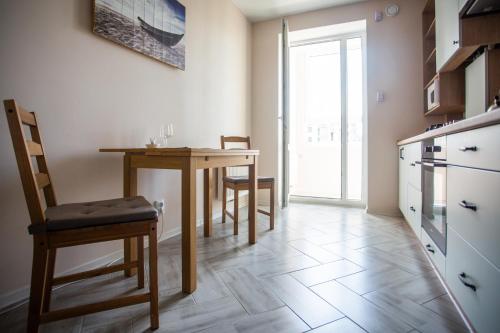 Sunny Holiday Apartment - image 11
