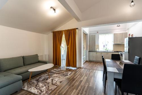 APARTAMENT CETATE VIEW, Râșnov (zdjęcie 10)