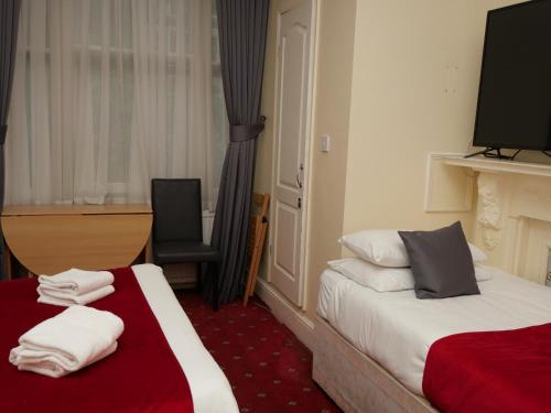 Arran House Hotel - image 2