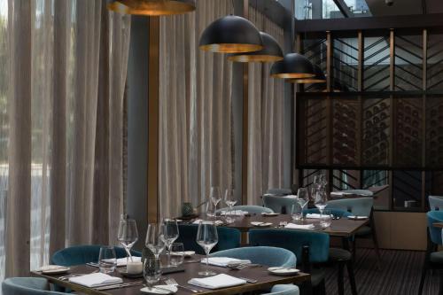 餐廳, 里吉斯坎貝爾酒店 (Rydges Campbelltown) in 坎貝爾