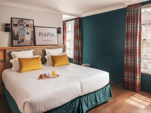 1 king bed, 1 twin bed