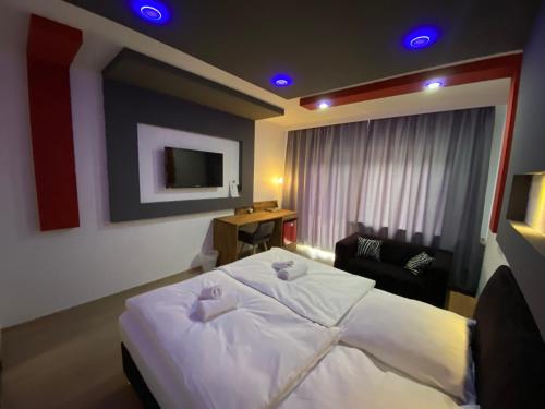 Deluxe Double Room with Balcony