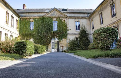 Hostellerie des Grands Chapeaux - Auberge de jeunesse - Bayeux