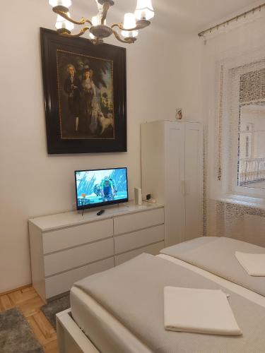 Melinda Apartment 2 - image 13