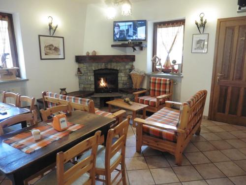 Hotel Mont Nery 4