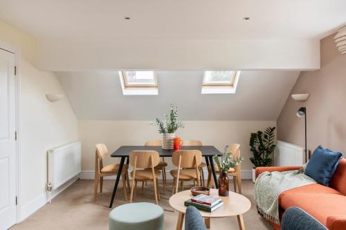 SACO Reading – Castle Crescent - main image