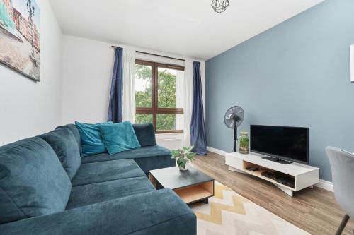 Two-Bedroom Apartment image 8