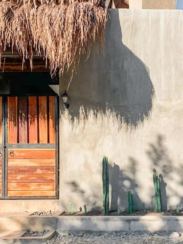 Kaha Island Stay in Santa Monica