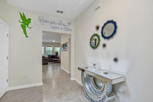 6 Bed 4 Bath Solterra Beautiful Home! villa in Davenport, USA