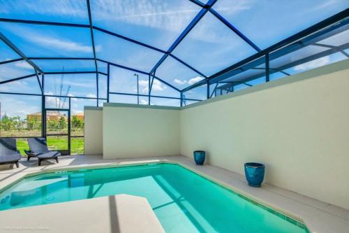 Amazing Decor 4 Bed Champions Gate Home! townhouse - image 2