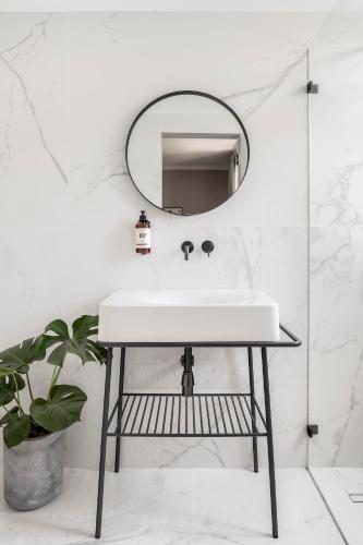 Hotel Noel - A Boutique Experience by Albi Collection Room Type - Suite with Balcony