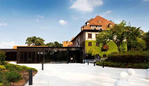 Hostellerie La Butte Aux Bois