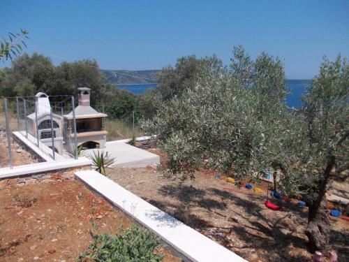 Mourtero House - image 7
