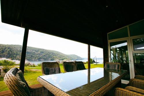 Modern cabin with a panoramic view of the Oslo Fjord