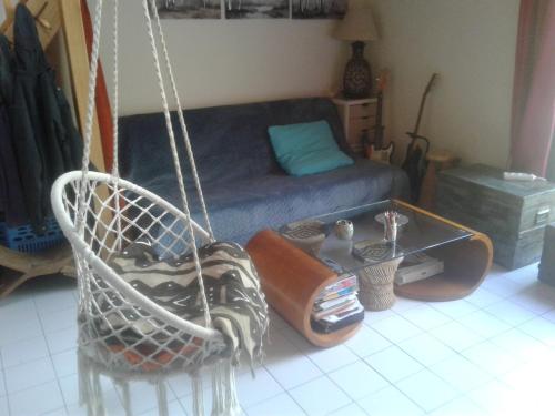 grand studio de plein-pied quartier calme proche centre 5