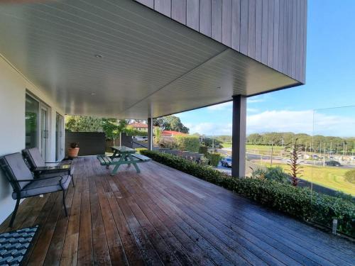 Fabulous Castor Bay 1 Bedroom With Views and SkyTV, Auckland (Foto 3)
