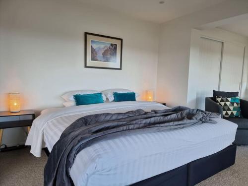 Fabulous Castor Bay 1 Bedroom With Views and SkyTV, Auckland (Foto 8)