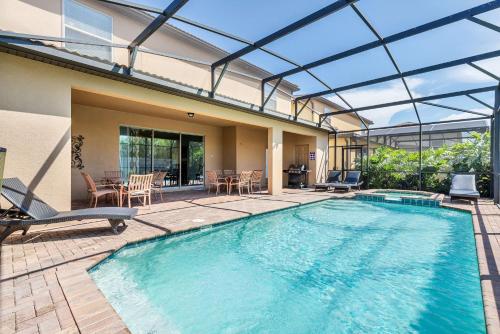 9BR Mansion - Family Resort - Private Pool Hot Tub and Games! - image 7