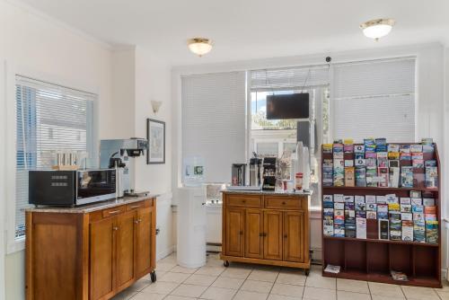 America's Best Value Inn & Suites/Hyannis in Hyannis, USA